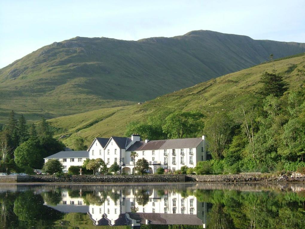 Leenane Hotel Leenaun Eksteriør billede